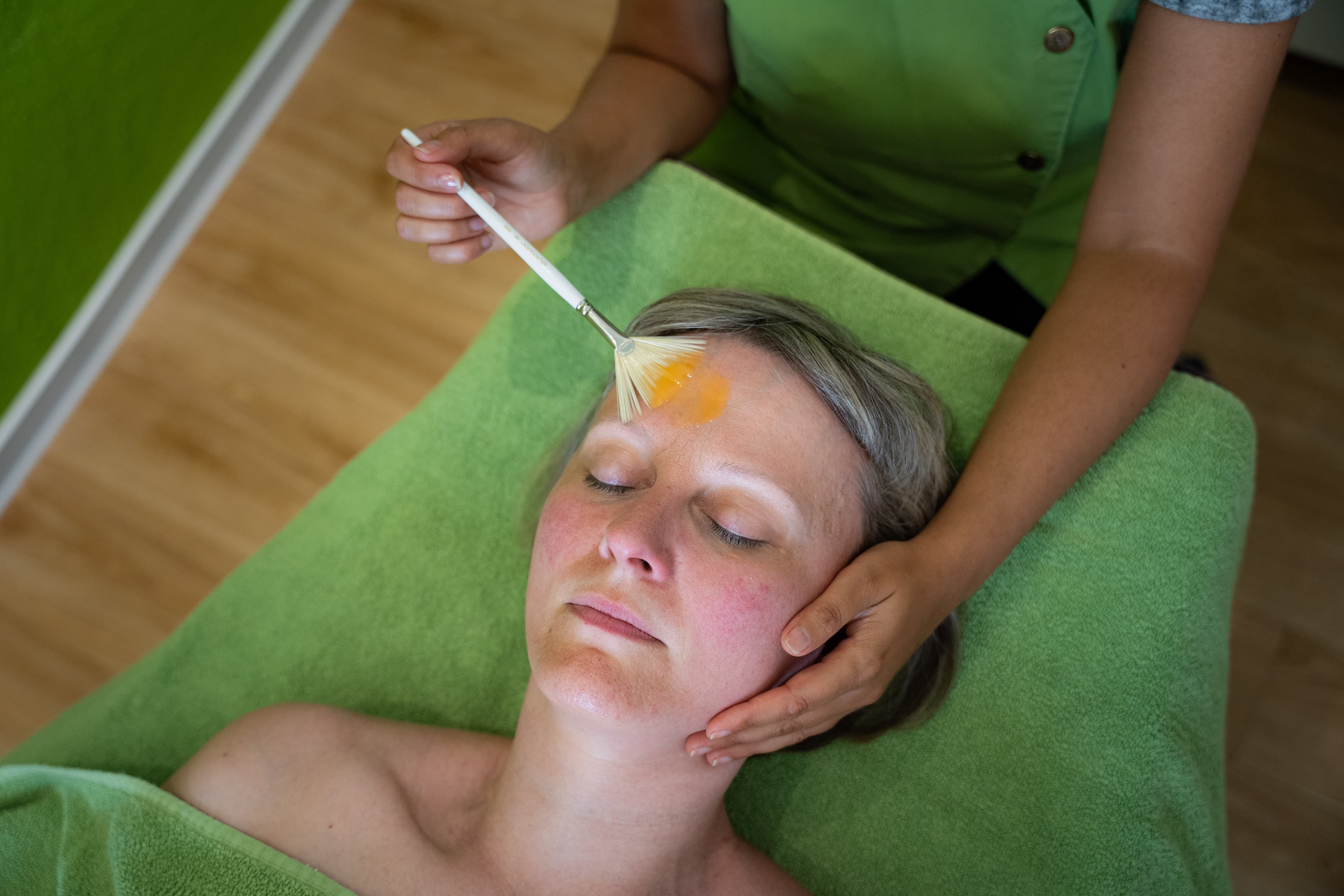 Anti-Aging Booster - Micro- und NanoNeedling Gesichtsbehandlung